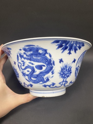 中国美術 古玩 清 康熙 梵文團龍紋青花大碗 中国美術 古玩 清 康熙 梵文團龍紋青花大碗 - メルカリ