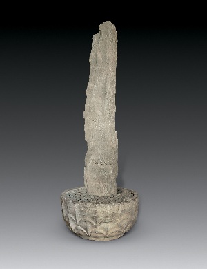 宋   奇石片云峰拍卖价格