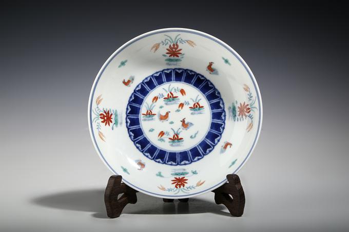 清·光绪斗彩莲池鸳鸯纹盘值得收藏么2025年01月02日-唐珍收藏