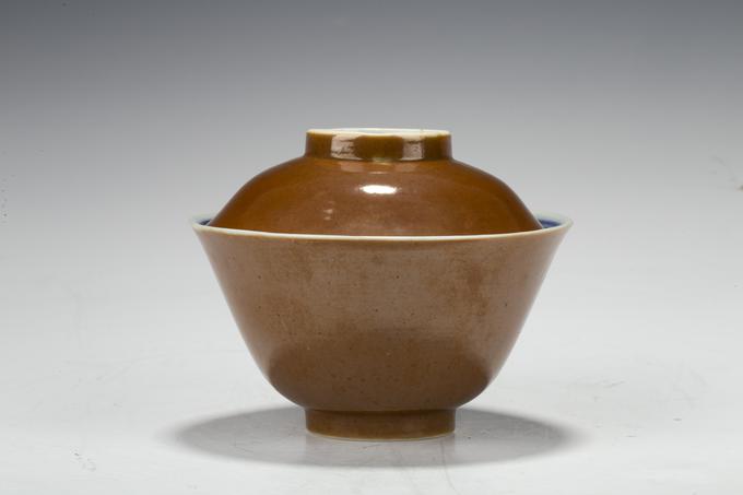 晚清晚清·外紫金釉内青花金玉满堂纹盖碗真假鉴定2025年04月17日-唐珍收藏